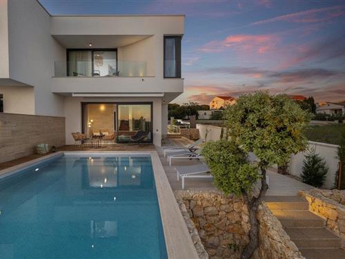 Holiday home - 8 persons -  - Put Kolana - Pag-Mandre - 23251 - Mandre