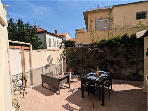 Holiday Home/Apartment - 6 persons -  - 30240 - Le Grau Du Roi