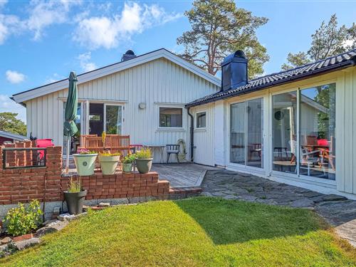 Holiday home - 6 persons -  - Klevaskog - Tjörn/Höviksnäs - 471 70 - Höviksnäs