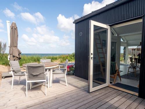 Sommerhus - 4 personer -  - Nødebovejen - Nødebohuse - 3390 - Hundested