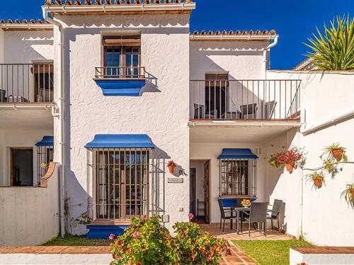 Holiday home - 4 persons -  - Maestro Zunifredo Garcia Velaz - 29360 - Montejaque