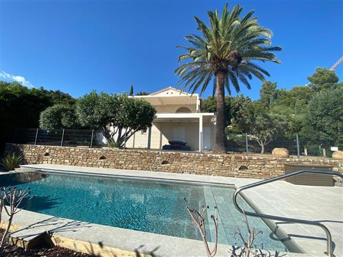 Holiday Home/Apartment - 8 persons -  - 14 Cor des Pins - 83980 - Le Lavandou