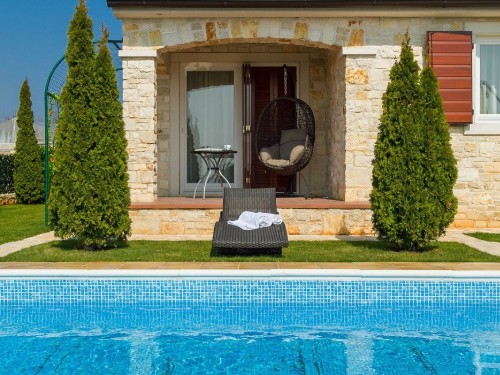 Holiday home - 8 persons -  - Bernobici - Visnjan-Kastelir - 52440 - Porec