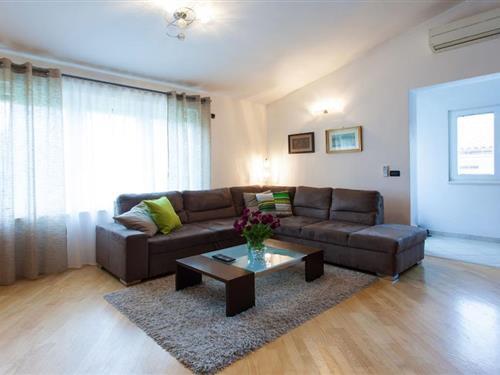 Holiday home - 5 persons -  - 52440 - Porec