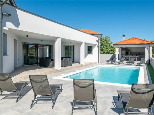 Holiday home - 10 persons -  - Fažanska cesta - 52100 - Pula-Fondole