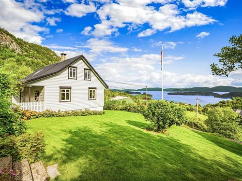 Fritidshus - 8 personer -  - Humlevikvegen - Tysnes/Vestland - 5690 - Lundegrend