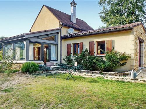 Holiday home - 4 persons -  - Lieu Dit La Foret - 24290 - La Chapelle Aubareil