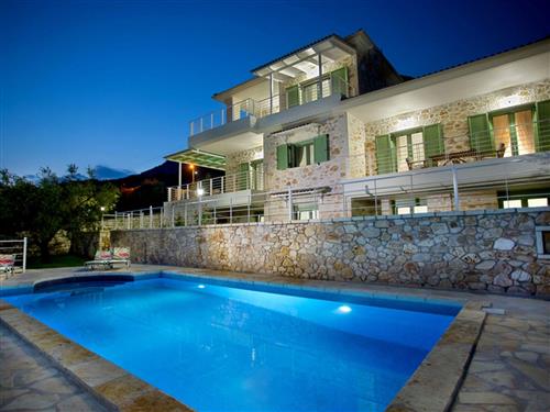 Sommerhus - 8 personer -  - Plataria - 46100