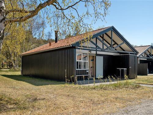 Holiday Home/Apartment - 6 persons -  - Bøtølundvej - Marielyst - 4873 - Væggerløse