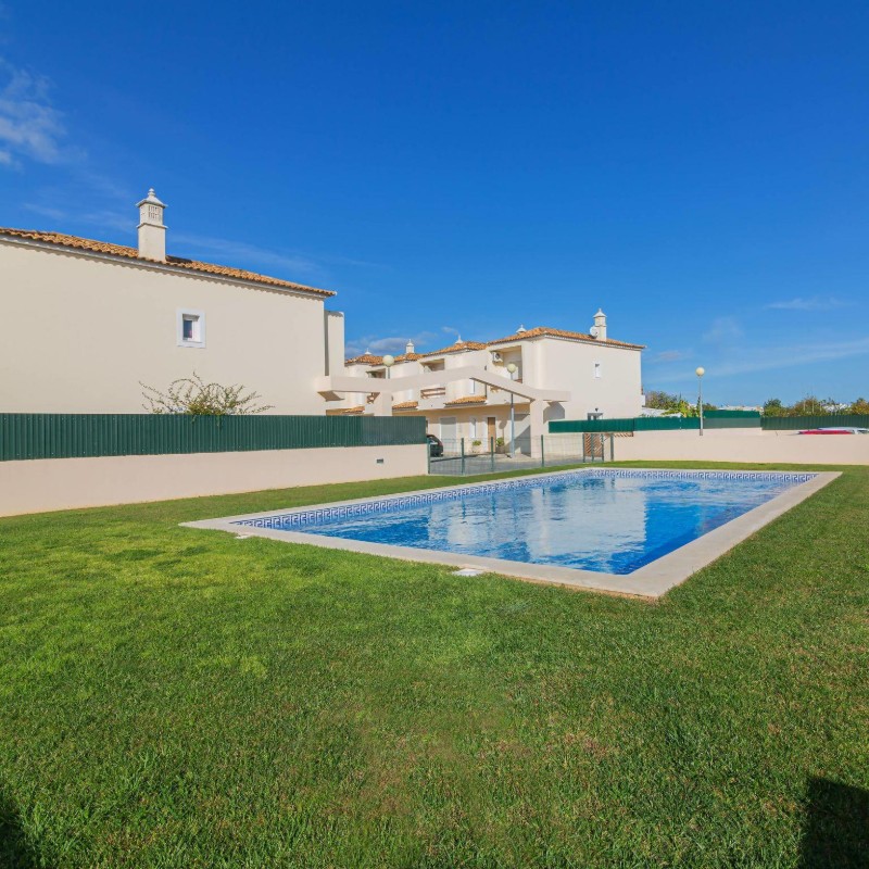 Sommerhus - 4 personer -  - 8200-569 - Ferreiras