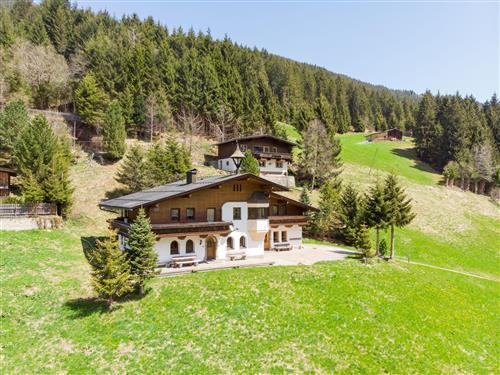 Holiday Home/Apartment - 12 persons -  - Mayrhofen - 6283