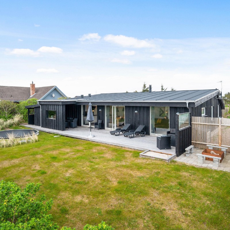 Sommerhus - 8 personer -  - Fyrmarken - Nr. Lyngvig - 6960 - Hvide Sande