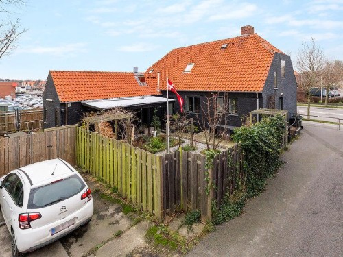 Feriehus - 7 personer -  - Haslevej - 3700 - Rønne