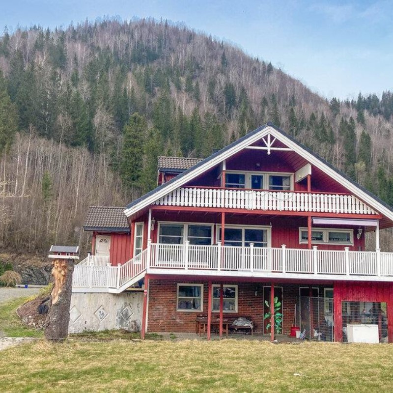 Sommerhus - 8 personer -  - Mellomriksvegen - 7525 - Flornes