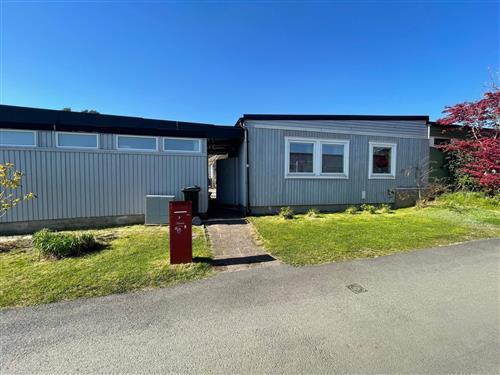  - 5 persons -  - Lovartsgatan - 42653 - Västra Frölunda