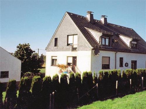 Holiday Home/Apartment - 9 persons -  - Zum Brandscheider Hof - 54608 - Brandscheid