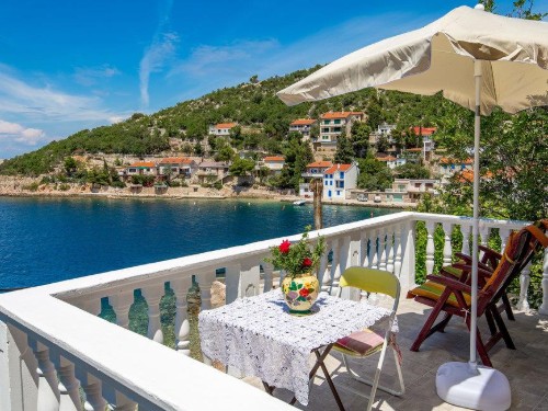 Ferieleilighet - 3 personer -  - Ulica Obala - Starigrad Kod Senja - 53270 - Senj