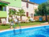 Image 11 - Outside