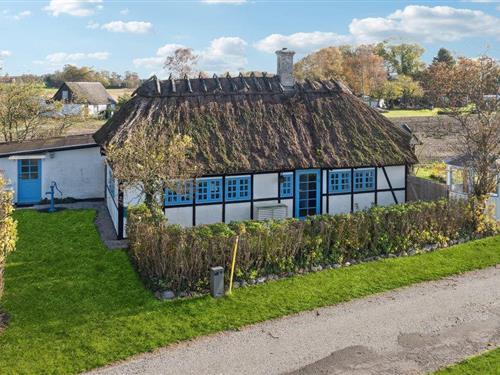 Holiday home - 6 persons -  - Munkevejen - 4913 - Horslunde