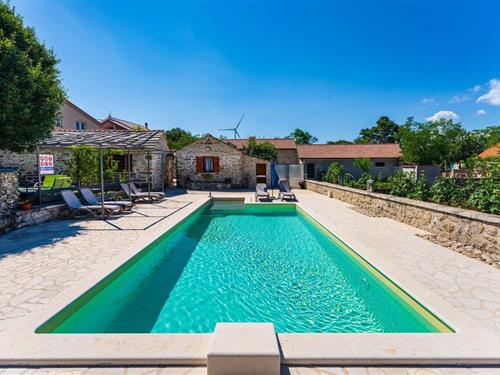 Holiday home - 9 persons -  - Medvida - Zadar - Medvida - 23420 - Medvida