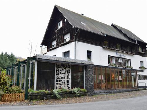 Holiday home - 22 persons -  - 6637 - Fauvillers