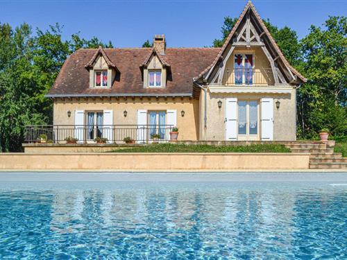 Holiday home - 8 persons -  - Rue du Tuquet, La Chapelle - Savignac-Lédrier - 24270 - Savignac-Ledrier