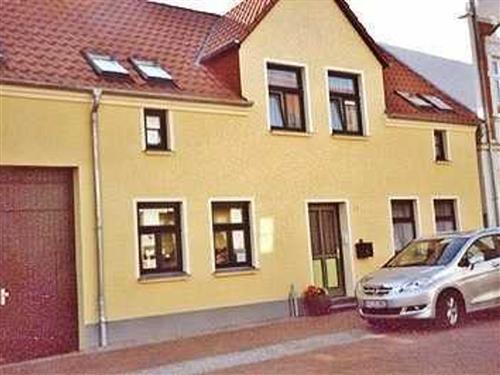 Holiday Home/Apartment - 3 persons -  - Ruhige zentrale Lage - 18311 - Ribnitz-Damgarten