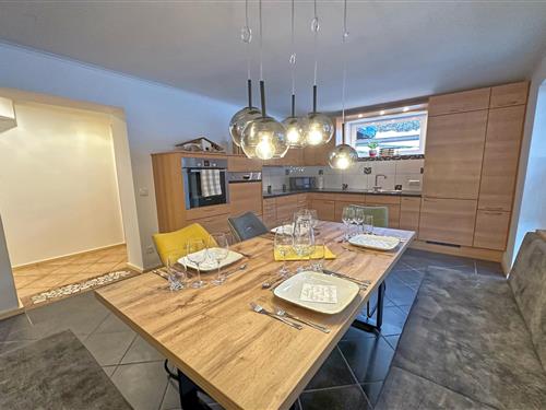 Holiday Home/Apartment - 7 persons -  - 5561 - Untertauern