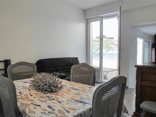 Holiday Home/Apartment - 3 persons -  - 56360 - Le Palais