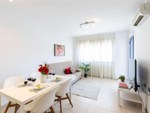 Holiday Home/Apartment - 6 persons -  - 03008 - Alicante / Alacant