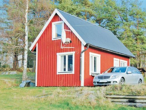 Holiday home - 4 persons -  - Fäjövägen - Karlskrona - 371 94 - Lyckeby