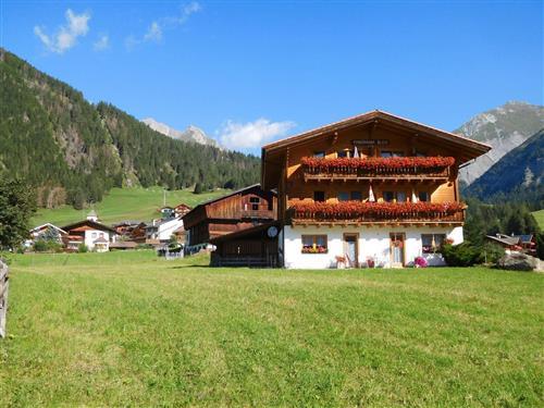 Holiday Home/Apartment - 4 persons -  - Großdorf - 9981 - Kals Am Großglockner