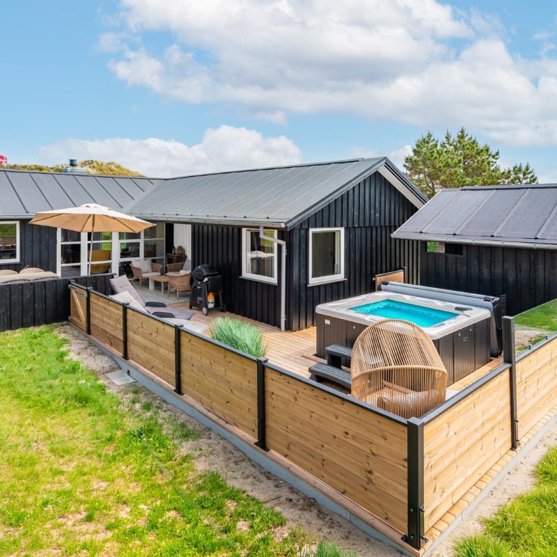 Sommerhus - 6 personer -  - Hjelmevej - 6854 - Henne Strand