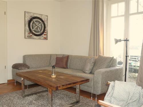 Holiday Home/Apartment - 4 persons -  - Ostseeallee - 18225 - Ostseebad Kühlungsborn