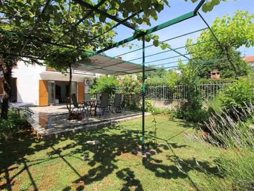 Holiday Home/Apartment - 6 persons -  - Bruno Valenti - 52440 - Porec