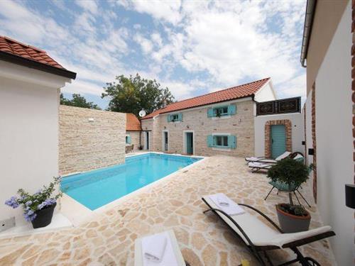 Holiday home - 10 persons -  - 23207 - Donje Raštane