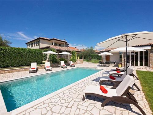 Holiday home - 8 persons -  - Malotija - 52460 - Buje