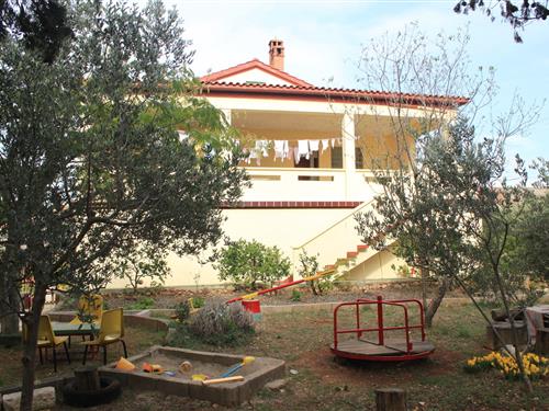 Holiday Home/Apartment - 6 persons -  - Ugljan - 23275 - Ugljan