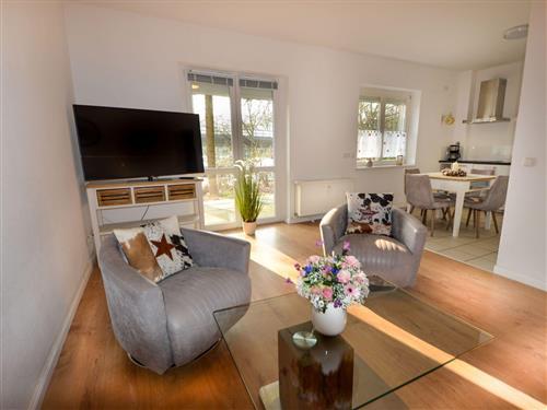 Ferienwohnung - 3 Personen -  - Rantzaustraße - 20041 - Hamburg