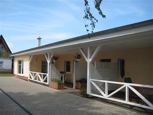 Holiday Home/Apartment - 6 persons -  - An den Weiden 2 B - 18211 - Börgerende