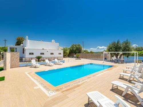 Sommerhus - 8 personer -  - 72017 - Ostuni