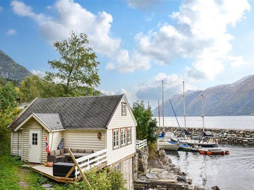 Fritidshus - 4 personer -  - Tjoflotvegen - Vallavik/Ulvik - 5734 - Vallavik