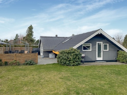 Fritidshus - 6 personer -  - Lupinvej - Marielyst - 4873 - Væggerløse