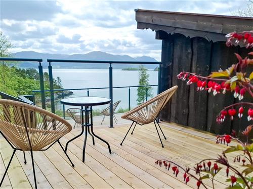  - 5 personer -  - Larsneset - Skjevlingsnesset - 6670 - Øydegard