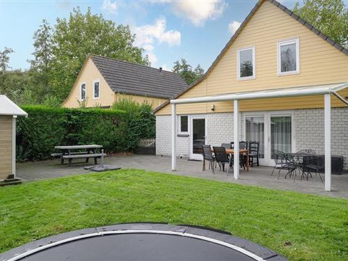Holiday home - 8 persons -  - Binnendijk - 4424 NS - Wemeldinge
