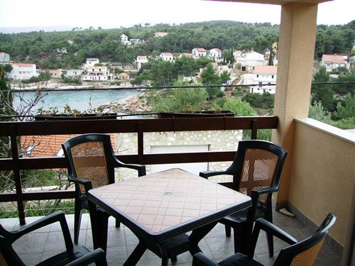 Holiday Home/Apartment - 6 persons -  - Basina - 21462 - Basina