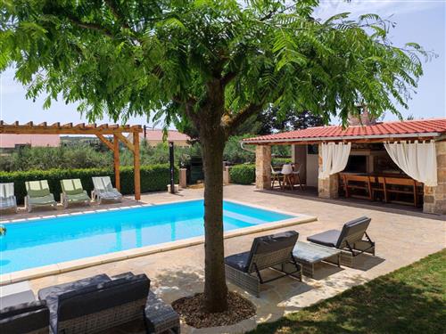 Feriehus - 12 personer -  - Posedarje - 23242