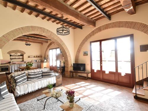 Holiday Home/Apartment - 7 persons -  - Strada di Basciano - 53100 - Siena