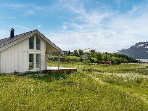Holiday home - 5 persons -  - Tjeldøyveien - Hol I Tjeldsund - 9444 - Hol