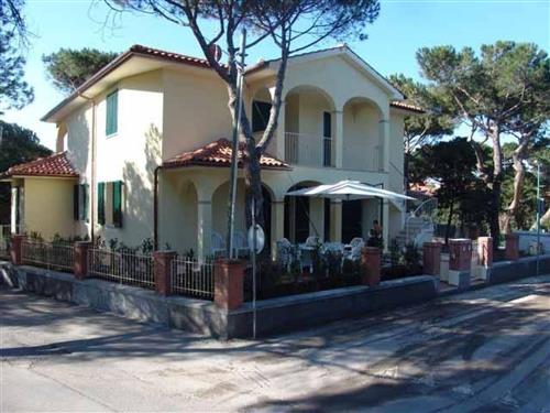 Holiday apartment - 7 persons -  - Castagneto Carducci - 57022